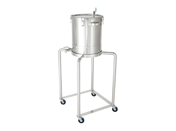 架台付き液体供給容器【採用事例】