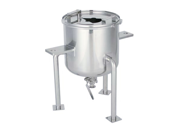 撹拌機投入口付き薬剤撹拌タンク