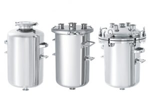 ブラケット付きタンク