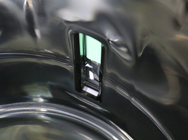 角フランジのぞき窓の内面