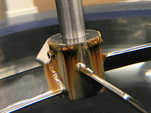 条件によってはすぐ錆びる!?ステンレス容器が錆びる原因と対策